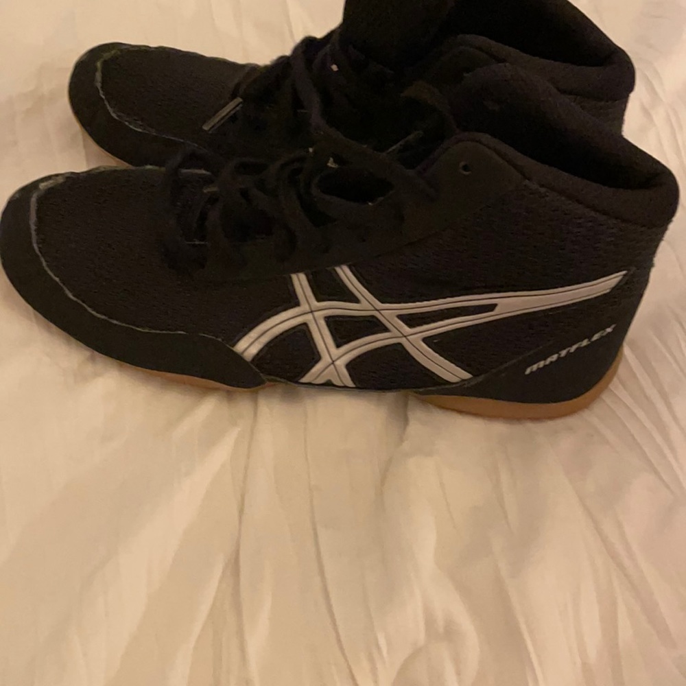 wrestling shoes